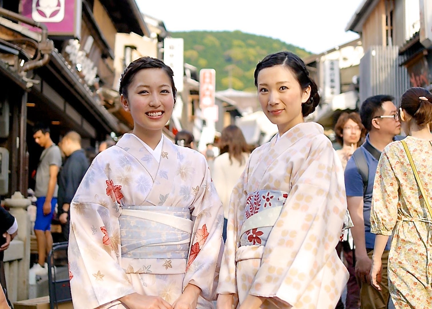 Moments in Kyoto – Tourism | Endless Stream of Travelers