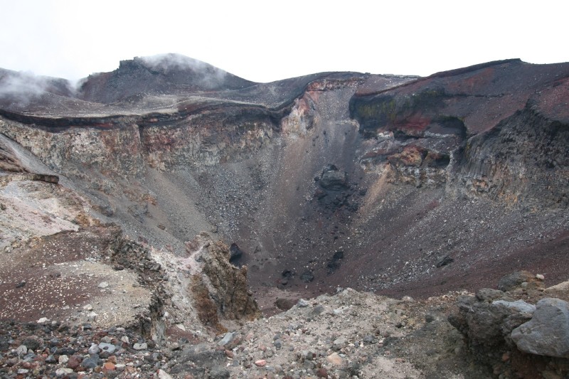 Bodies+Found+Near+Mount+Fuji+Crater+%26%238211%3B+The+New+York+Times